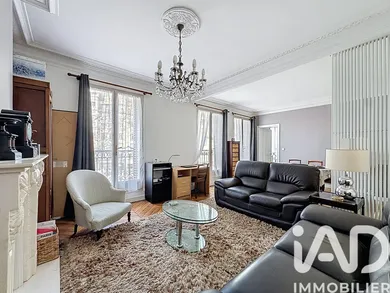 Apartment in Paris (75017)