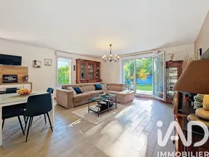 Apartment in Brie-Comte-Robert (77170)