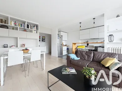 Apartment in Paris (75012)