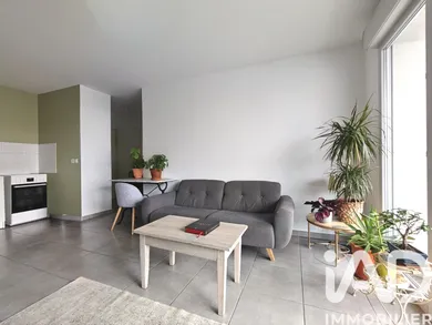 Apartment in Saint-Priest (69800)