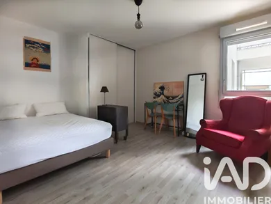 Apartment in Saint-Priest (69800)