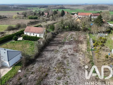 Building plot in Soissons-sur-Nacey (21270)