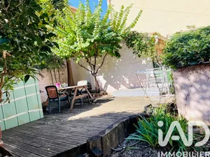 Apartment in Ollioules (83190)