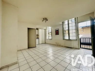 Studio à Avignon (84000)