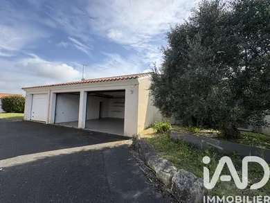 Architectural house in Saint-Hilaire-de-Riez (85270)