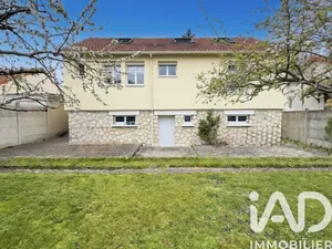 House in La Rochette (77000)