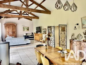 Traditional house in Ambès (33810)