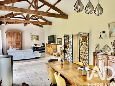 Traditional house in Ambès (33810)