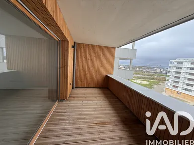 Apartment in Bussy-Saint-Georges (77600)