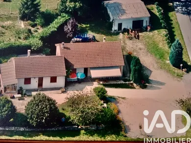 Traditional house in Mialet (24450)