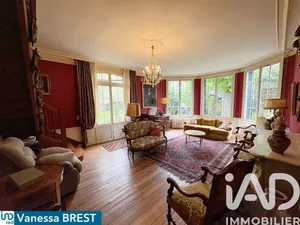 Mansion in Saint-Maur-des-Fossés (94100)