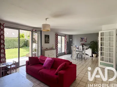 House in Plaisir (78370)