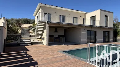 Architectural house in Blauvac (84570)