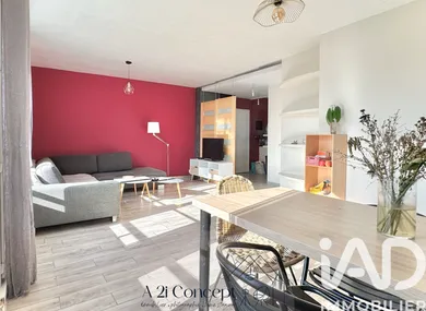 Apartment in Rezé (44400)