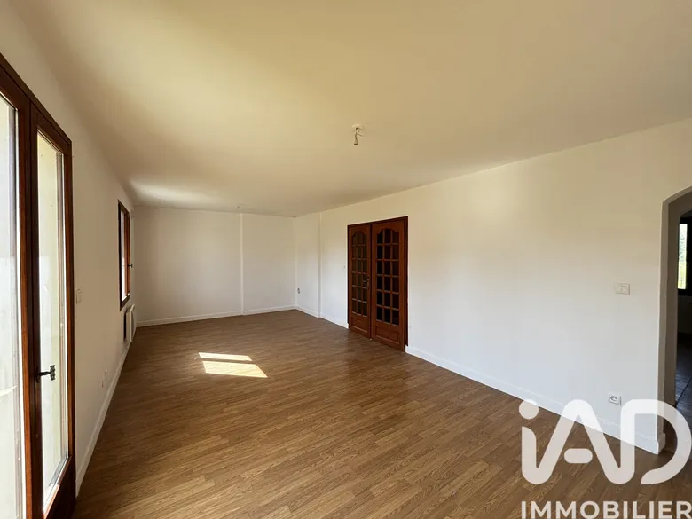 Immeuble 203 m² · à Châlons-en-Champagne · 203 m² · 135 000 €
