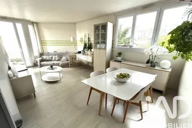 Apartment in Créteil (94000)