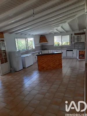 Appartement à Sainte-Anne (97180)