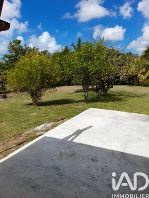 Apartment in Sainte-Anne (97180)