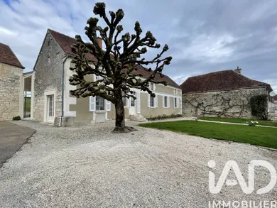Traditional house in Yrouerre (89700)