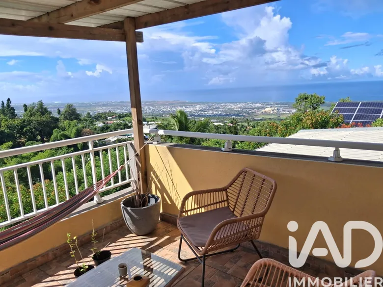Maison 6 pièces 160 m² · à Saint-Louis · 160 m² · 420 000 €