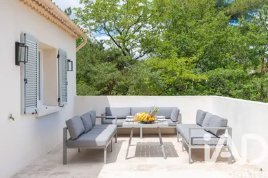 Bastide in Mimet (13105)