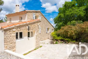 Bastide in Mimet (13105)