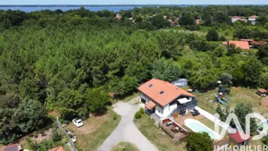 Maison traditionnelle à Gastes (40160)