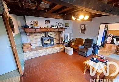 Traditional house in Sost (65370)