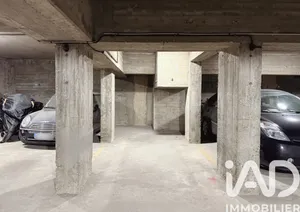 Parking in Paris (75006)