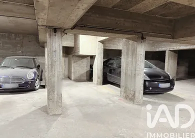 Parking in Paris (75006)