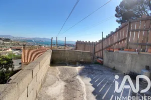 Maison à Marseille (13016)