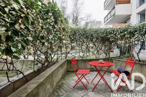 Apartment in Caluire-et-Cuire (69300)