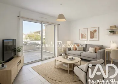 Apartment in La Crau (83260)