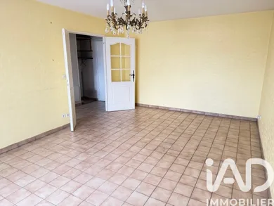 Apartment in Saint-Fargeau-Ponthierry (77310)