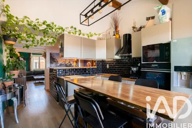 Maison de village à POURRIERES (83910)