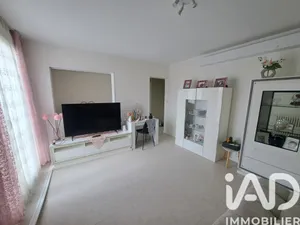 Apartment in Châteaudun (28200)