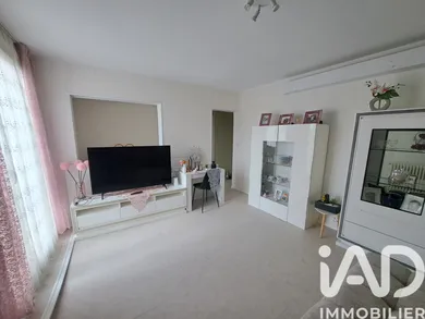 Apartment in Châteaudun (28200)
