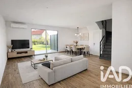 Traditional house in Presles-en-Brie (77220)