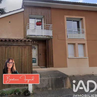 Maison traditionnelle à La Terrasse-sur-Dorlay (42740)