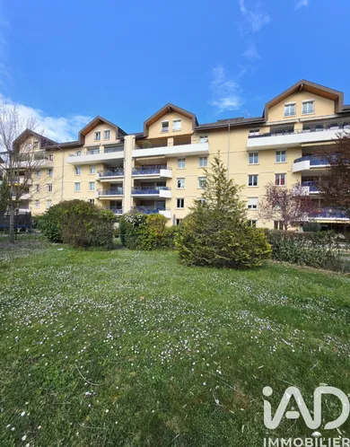 Appartement à Saint-Julien-en-Genevois (74160)