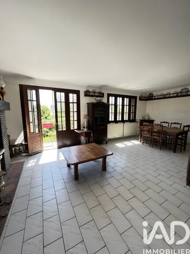 Maison traditionnelle à Tremblay-en-France (93290)
