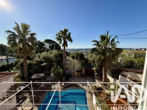 Maison à Toulon (83100)