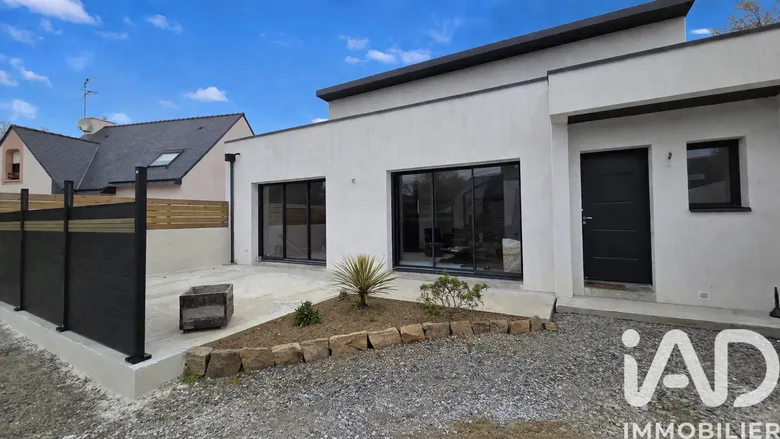 Maison 4 pièces 134 m² · à Péaule · 134 m² · 384 615 €