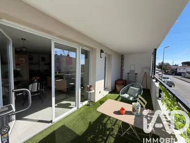 Apartment in Le Pontet (84130)