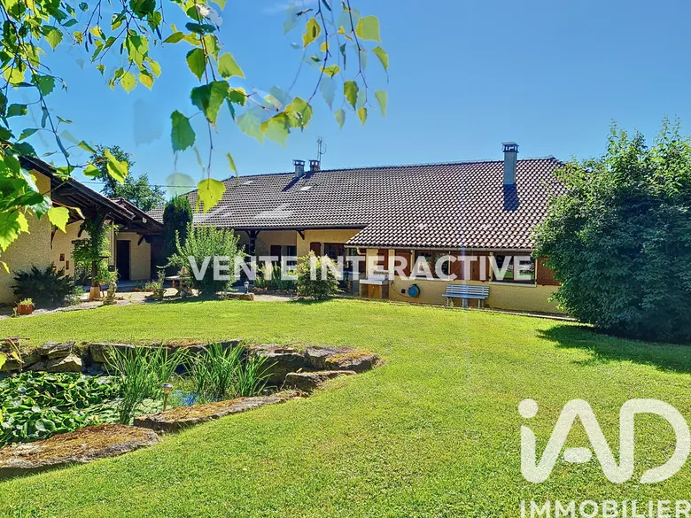 Maison 5 pièces 203 m² · à Saint-Didier-d'Aussiat · 203,5 m² · 215 000 €