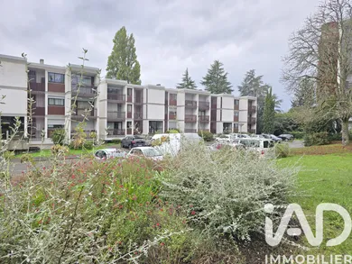 Apartment in Villenave-d'Ornon (33140)