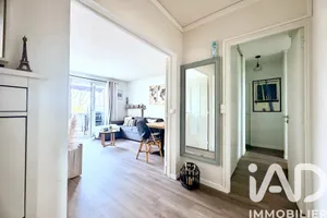 Apartment in L'Haÿ-les-Roses (94240)