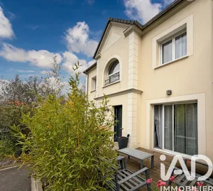 House in Pringy (77310)