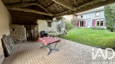 Farm in Essertines-en-Donzy (42360)