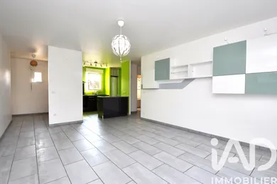 Apartment in Vert-le-Petit (91710)